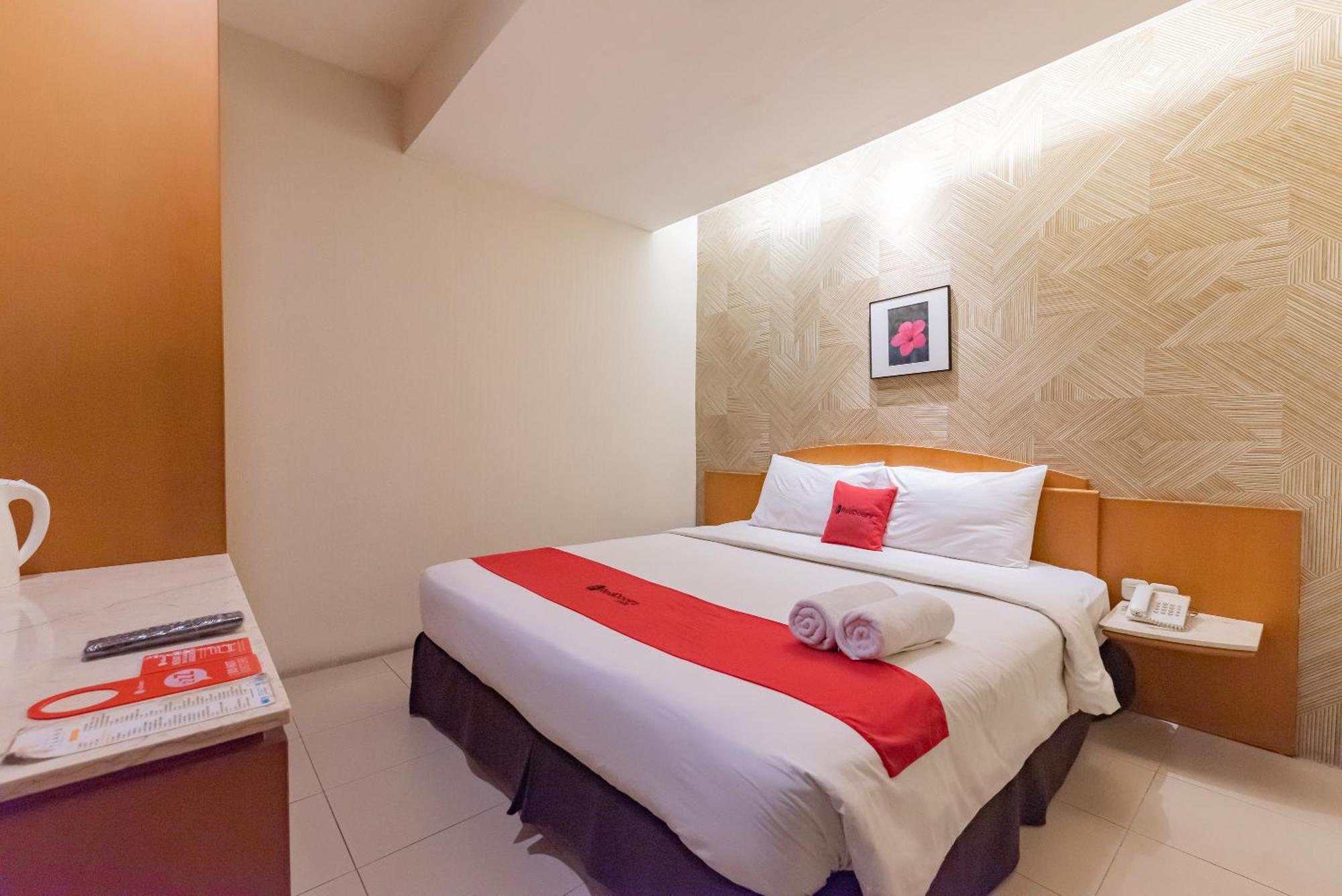 Reddoorz Plus @ Cipaganti Street 3 Bandung Exterior foto