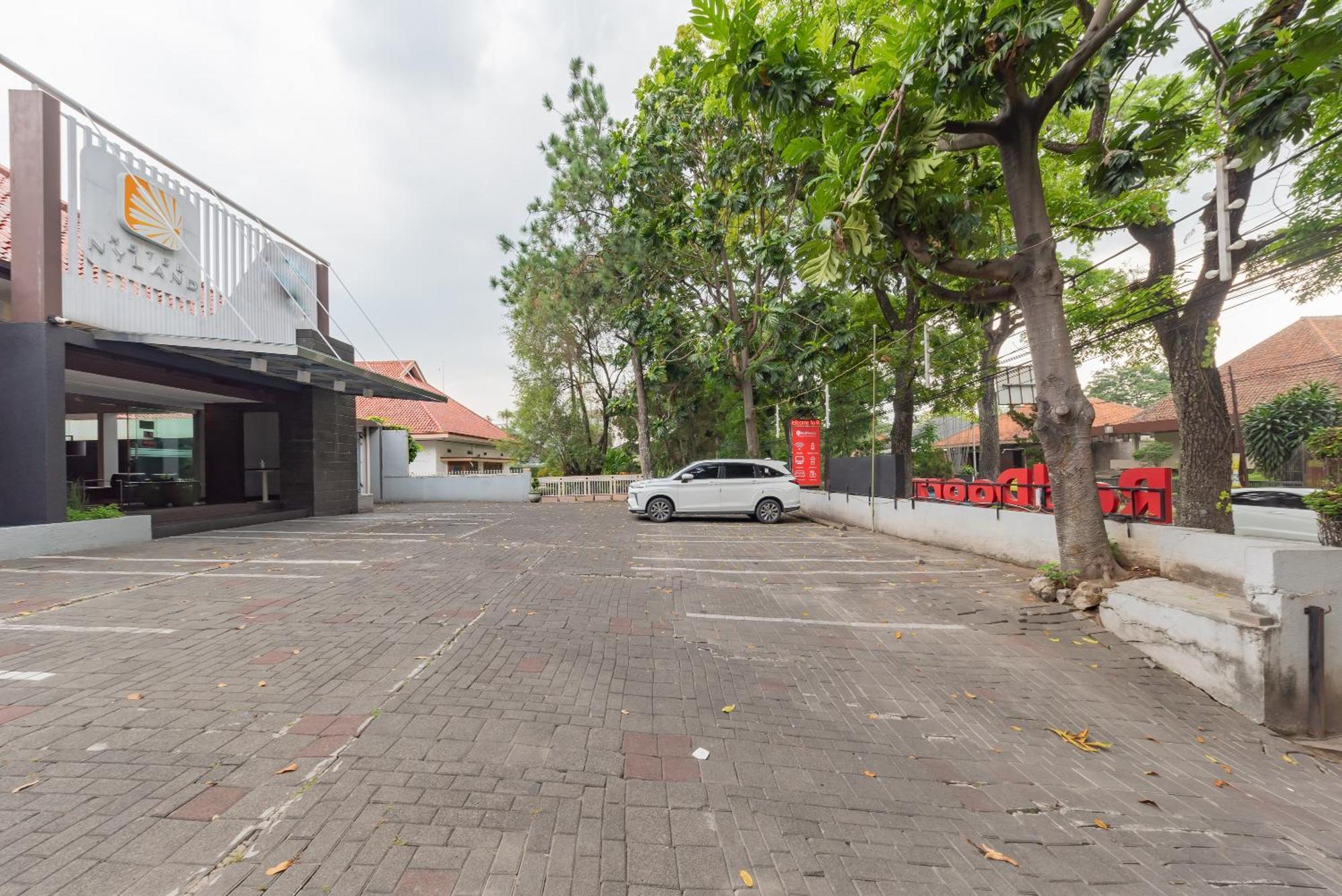 Reddoorz Plus @ Cipaganti Street 3 Bandung Exterior foto